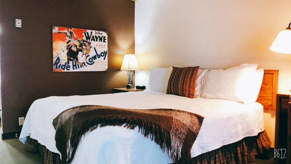 index slider image 3